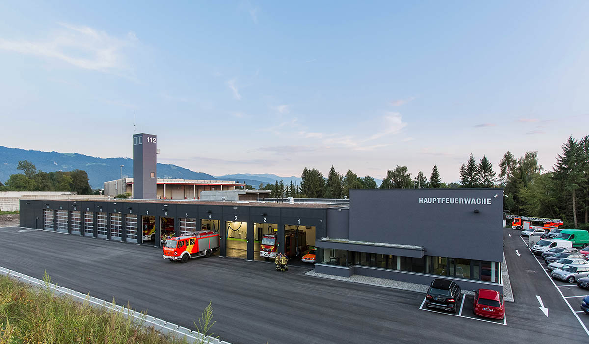 Stadt Lindau a. Bodensee – Hauptfeuerwache mit THW in Lindau